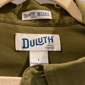 Duluth Trading Co Olive Green Casual Button Down Shirt